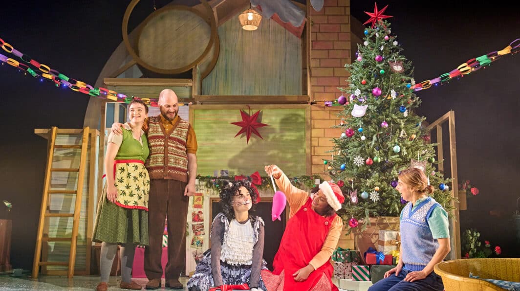 Mog’s Christmas at Royal & Derngate: A Festive Family Theatre Treat