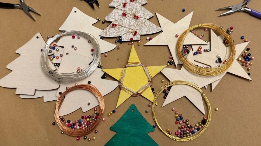 Wire Wrapped Festive Decorations Workshop